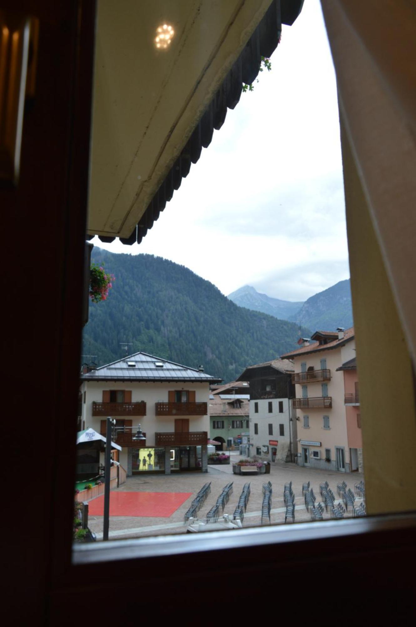 Hotel Wanda Pinzolo Exterior photo