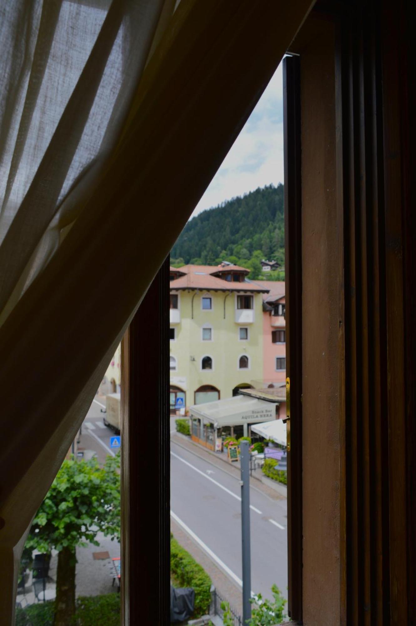 Hotel Wanda Pinzolo Exterior photo