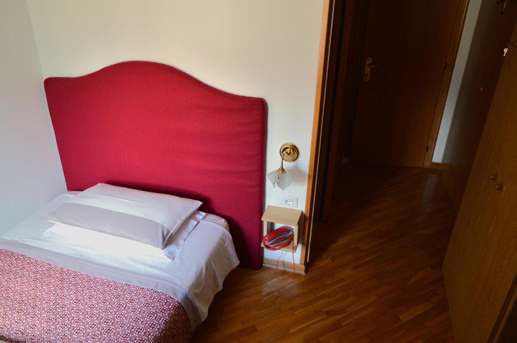 Hotel Wanda Pinzolo Exterior photo